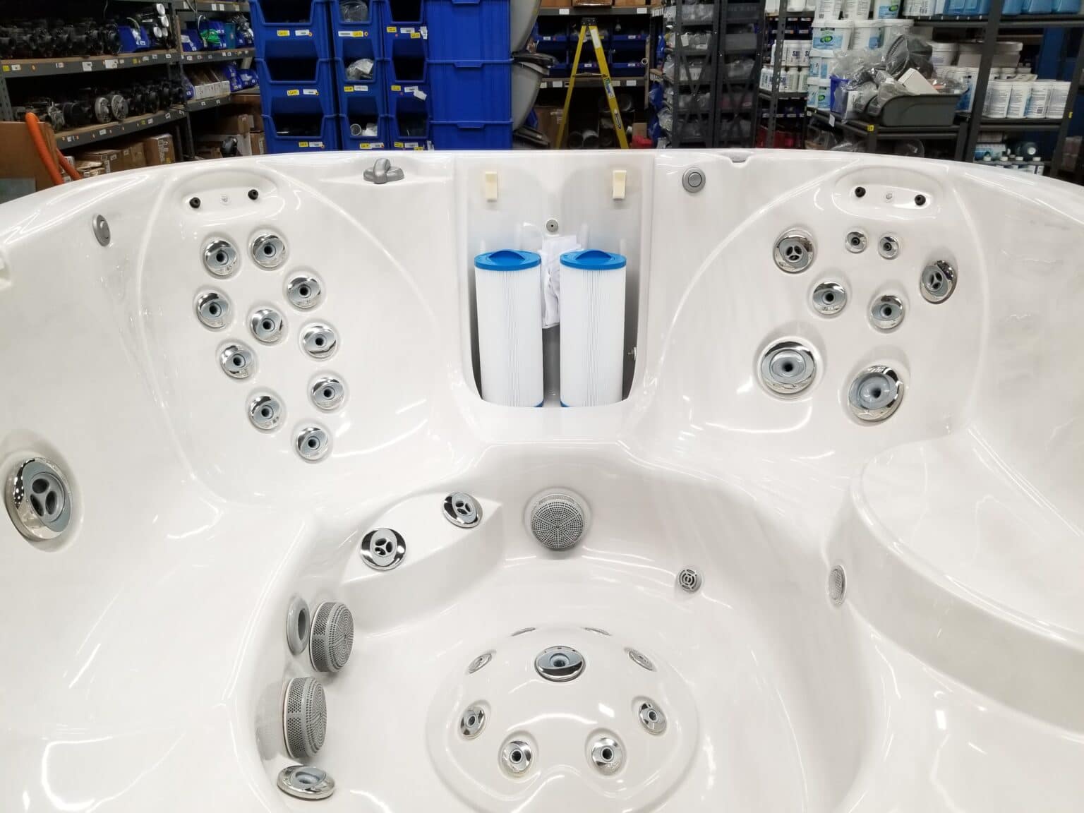 Jacuzzi® J365™ UJ100615461 Used Hot Tubs